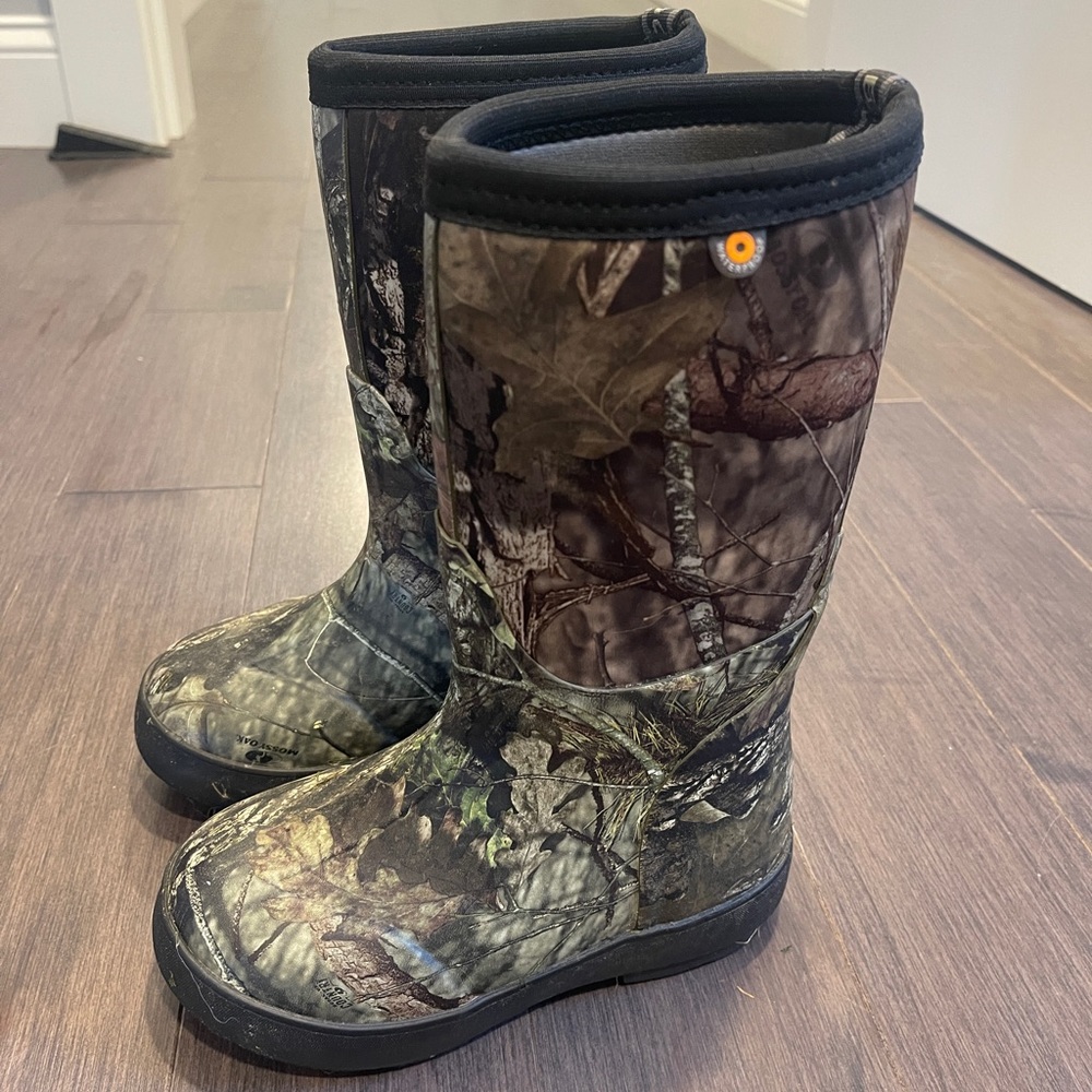 Boys Camo Bogs